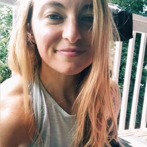 Meet your Posher, Rebecca